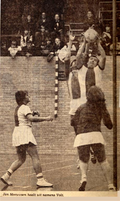 krant_07_12_1982_foto (Large).jpg